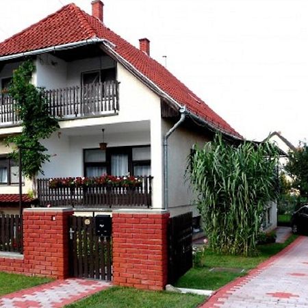 Fonyód Margo Apartman מראה חיצוני תמונה